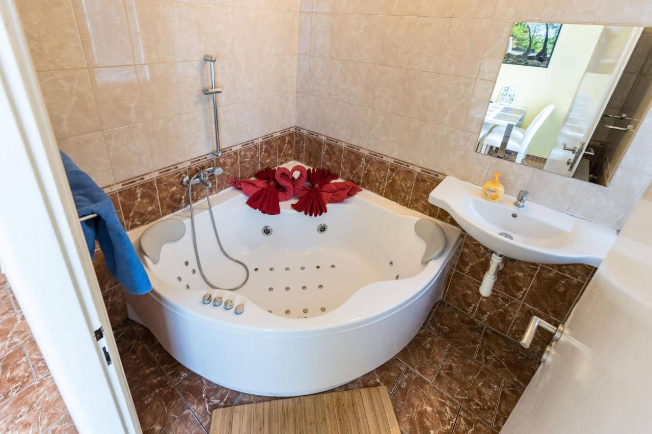 Apartman Exclusive Prague Whirlpool エクステリア 写真